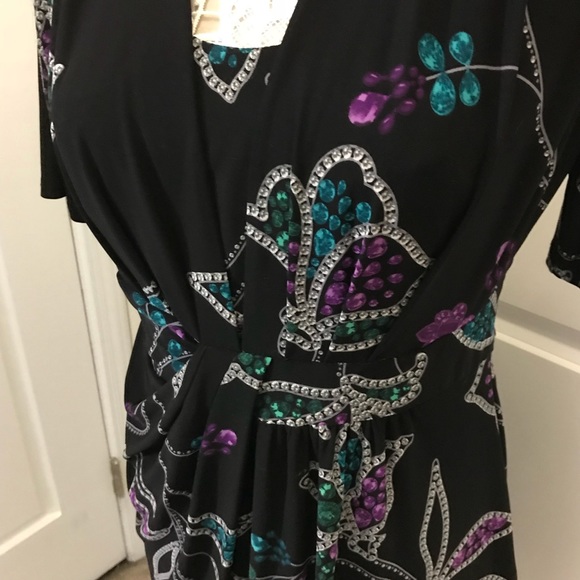 Nice Dress for the Office - Picture 2 of 4